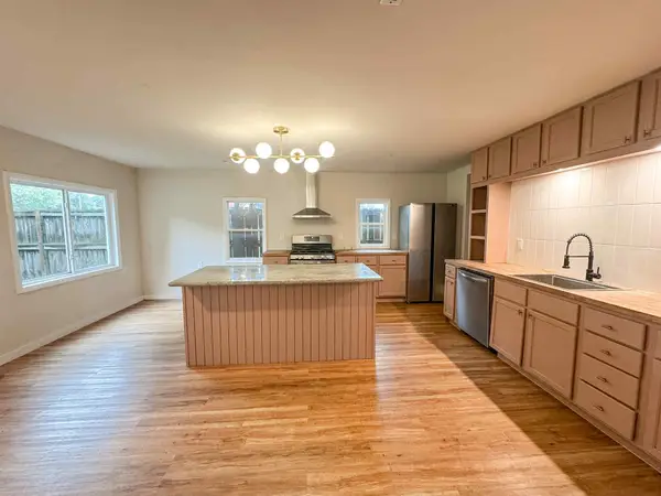 117 Lovell Street, Schoolcraft, MI 49087