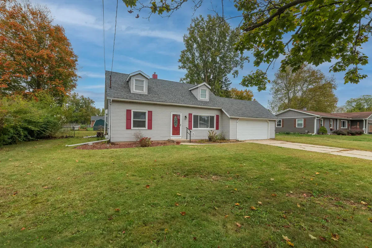 2614 E Heverly Drive E, Portage, MI 49024 - Image #1