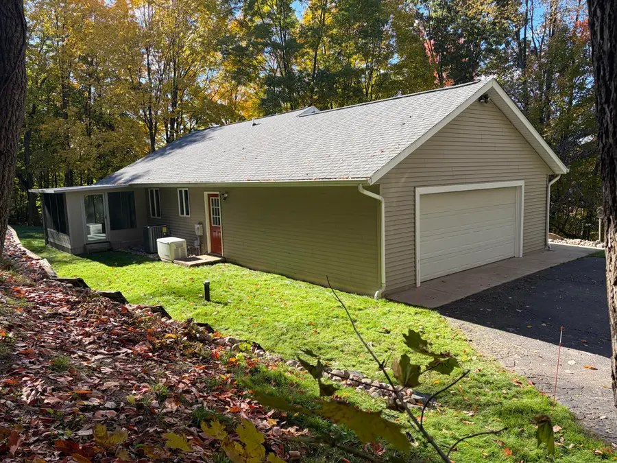 9114 N Riverview Drive, Kalamazoo, MI 49004 - Image #3