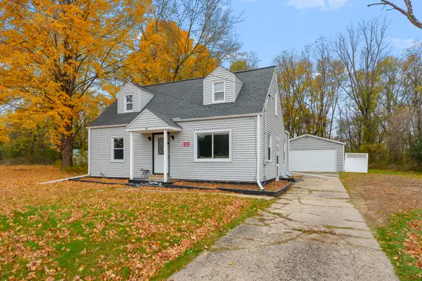 1055 W Michigan Avenue W, BattleCreek, MI 49037