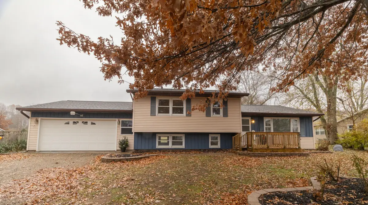 35399 Margurite Lane, Waverly, MI 49079 - Image #1