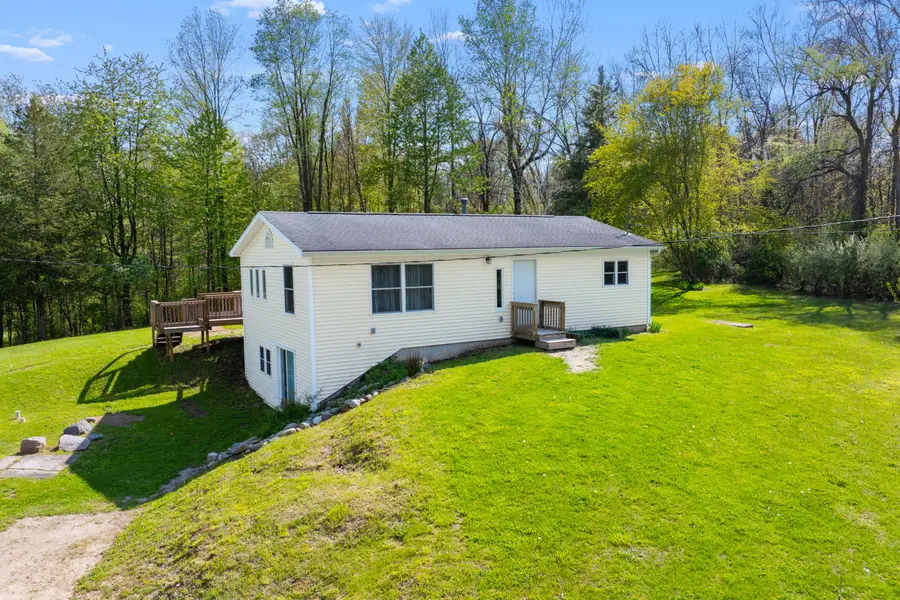 1707 W Bristol Road, Barry, MI 49046 - #3