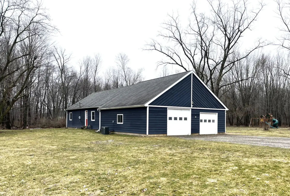 557 W James Street, Lawrence, MI 49064 - #1