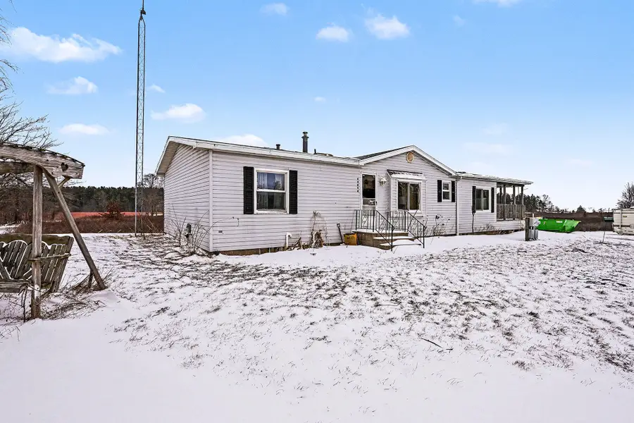 68854 34th Avenue, Covert, MI 49043 - #2