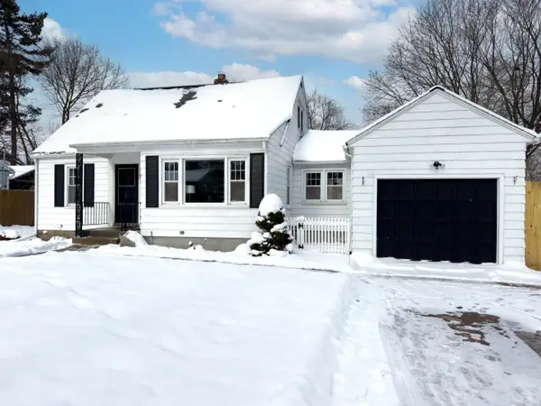 1617 Buena Vista Street, Kalamazoo, MI 49001