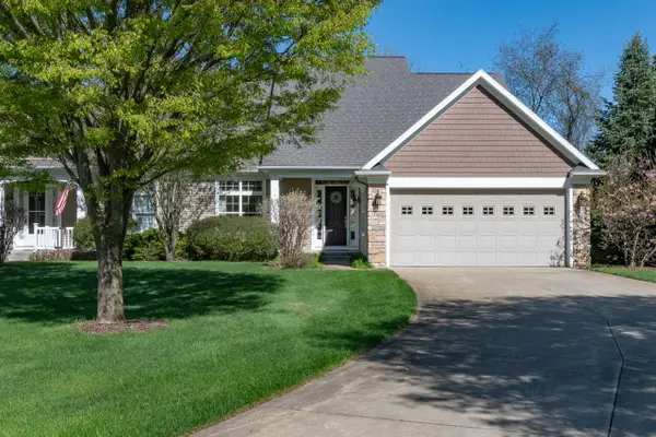 8660 Oakland Hills Circle, Portage, MI 49024