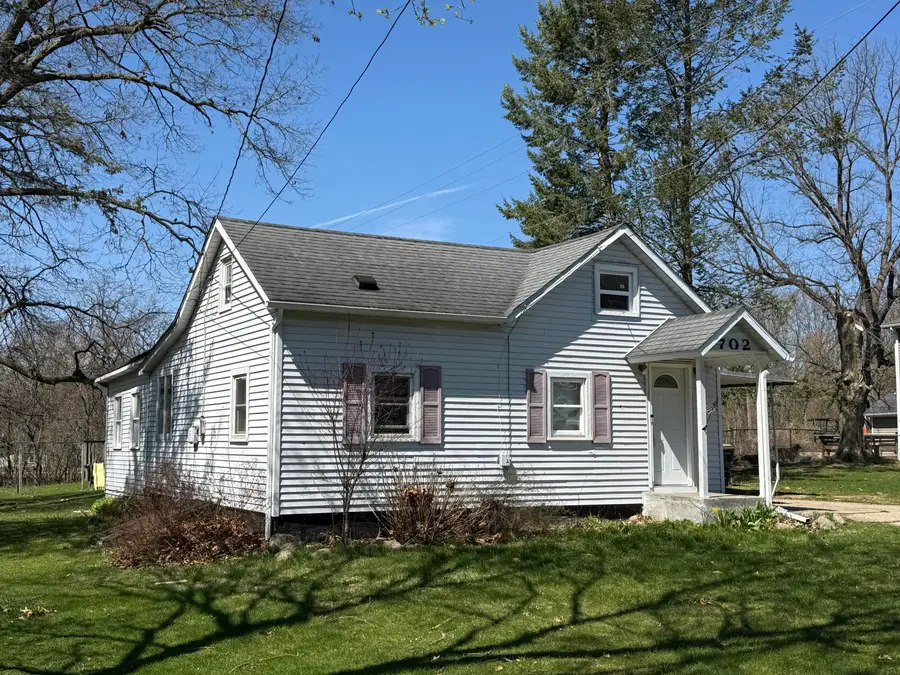 702 S Davis Street, Vicksburg, MI 49097 - #2