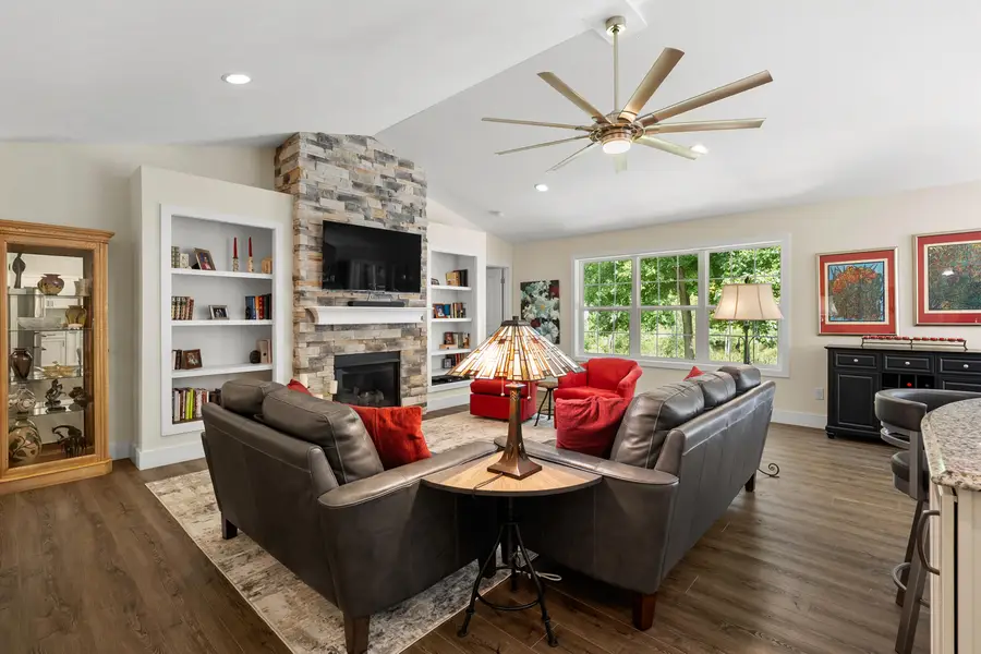 2214 Hunters Pond, Kalamazoo, MI 49048 - Image #3