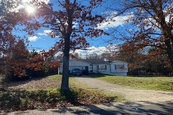 22185 44th Avenue, Mattawan, MI 49071