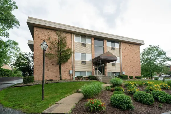 722 W Kilgore Road Unit: 301, Kalamazoo, MI 49008