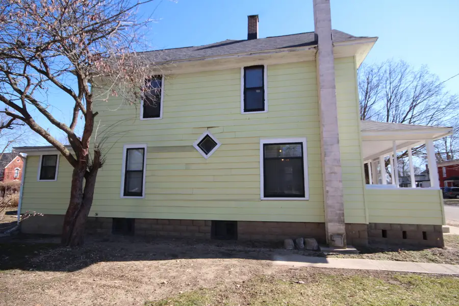 114 W Park Street, Vicksburg, MI 49097 - #3