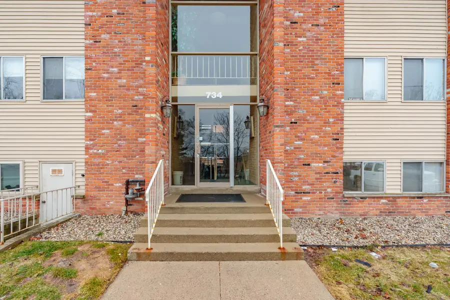 734 W Kilgore Road Unit: 208, Kalamazoo, MI 49008 - #2