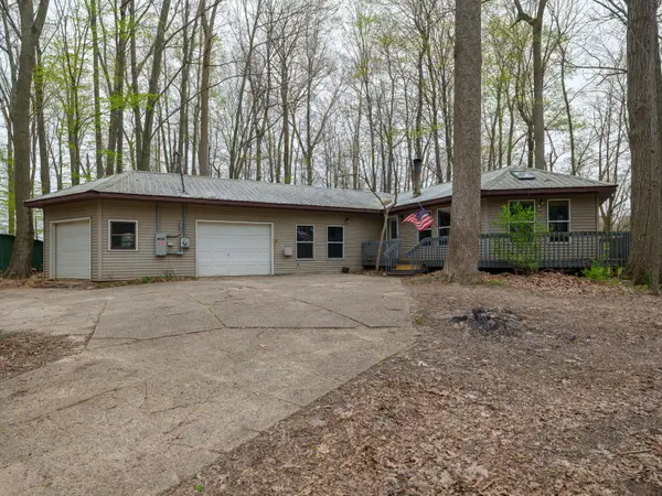 22431 Paulson Road, Gobles, MI 49055