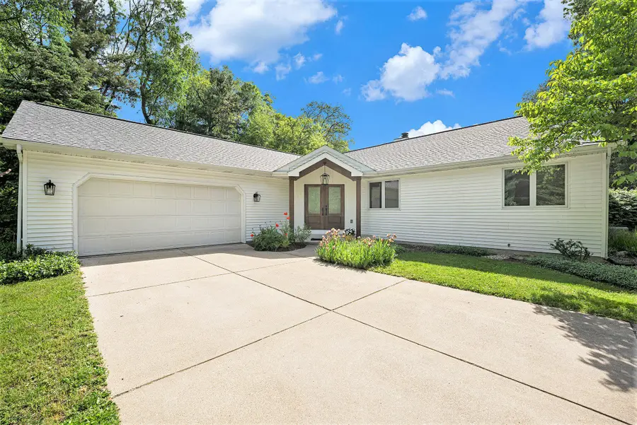 8856 N 42nd Street, Augusta, MI 49012 - #2