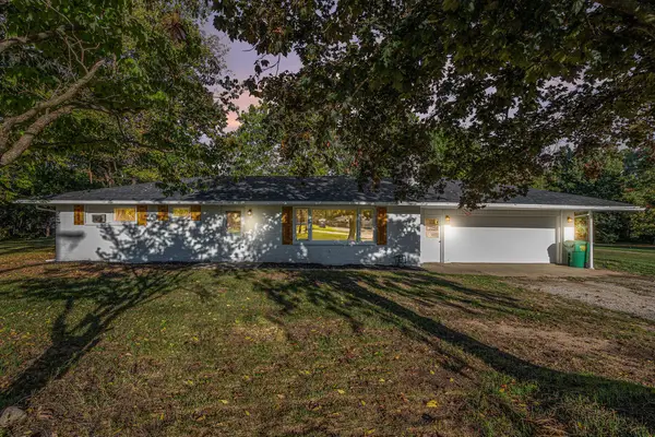 1403 Barron Lake Road, Niles, MI 49120