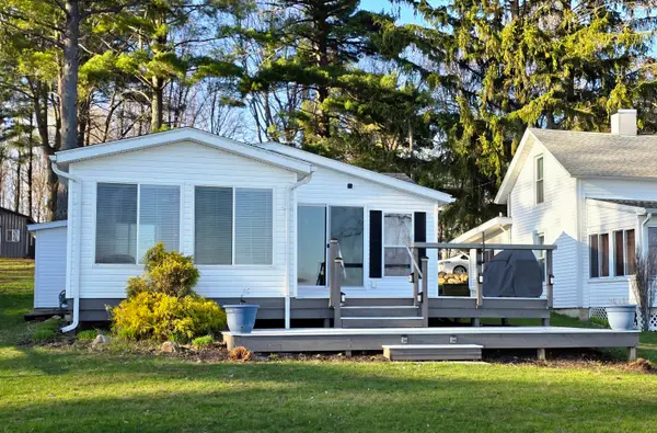 3726 Peterson Drive, Gobles, MI 49055