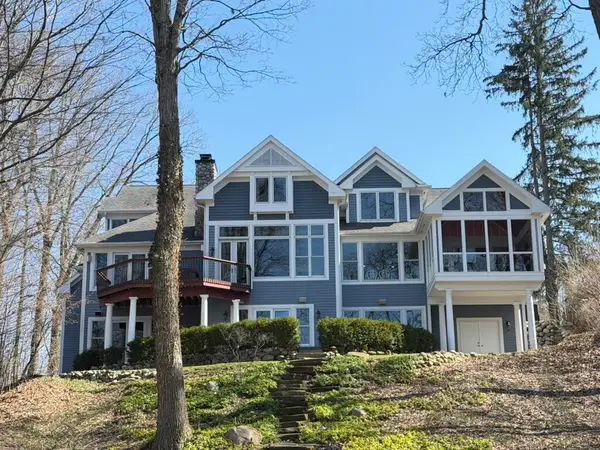 9765 Sterling Road, Richland, MI 49083