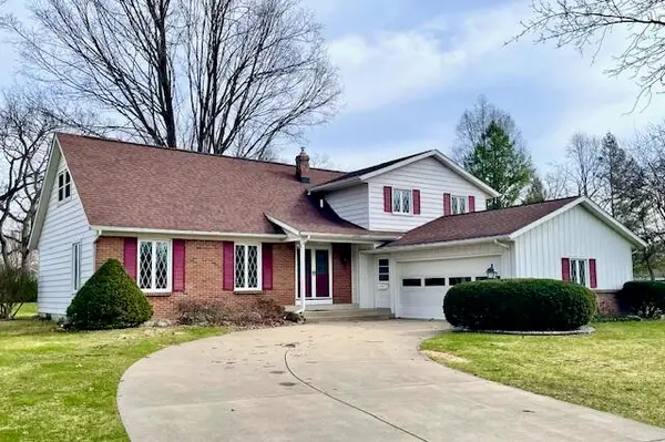6743 Hickory Point Drive E, Portage, MI 49024