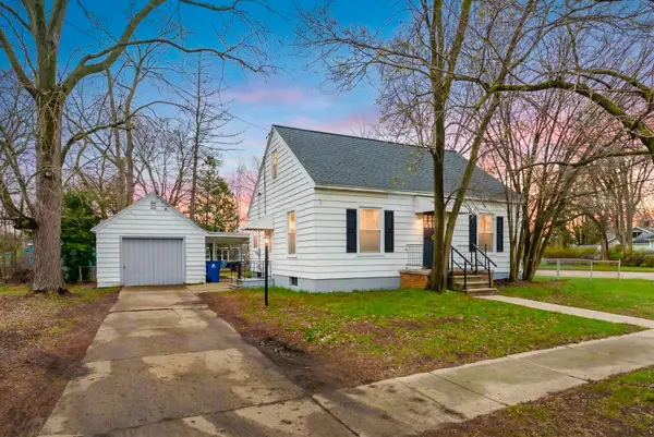 4 S Cedar Avenue S, BattleCreek, MI 49037