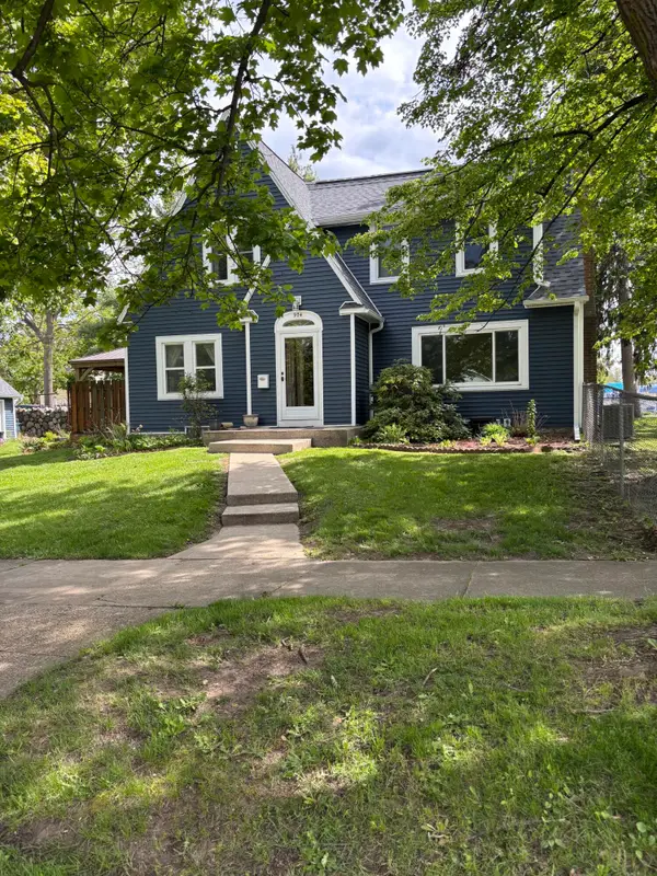 904 Homecrest Avenue, Kalamazoo, MI 49001