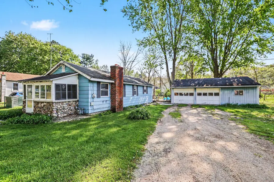 191 S Finlay Avenue S, Level Park Oak Park, MI 49037 - #2