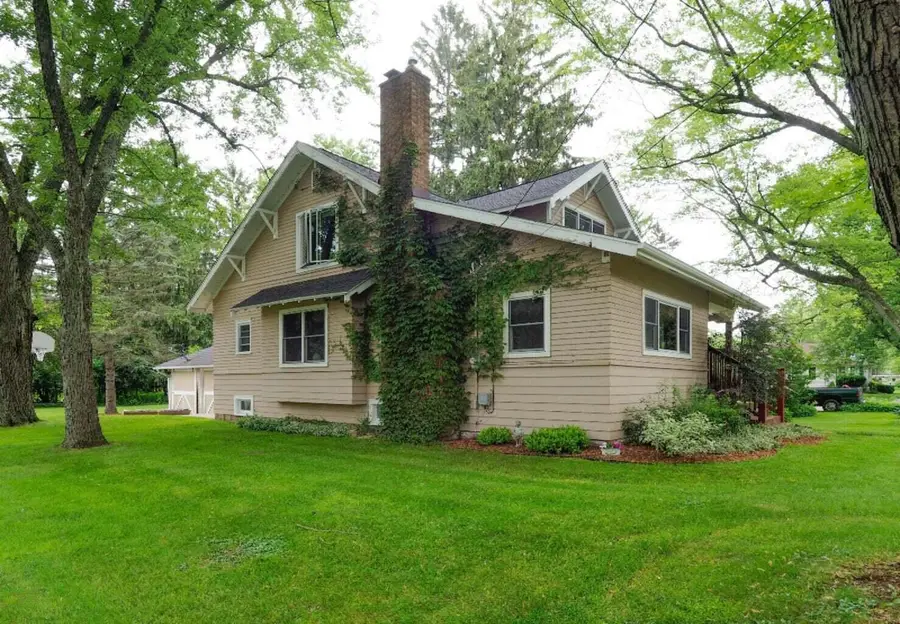 2407 Fairfield Avenue, Kalamazoo, MI 49048 - #2