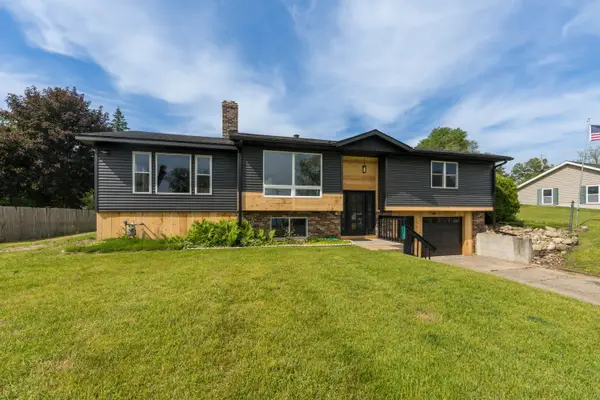 11300 Elizabeth Drive, ThreeRivers, MI 49093