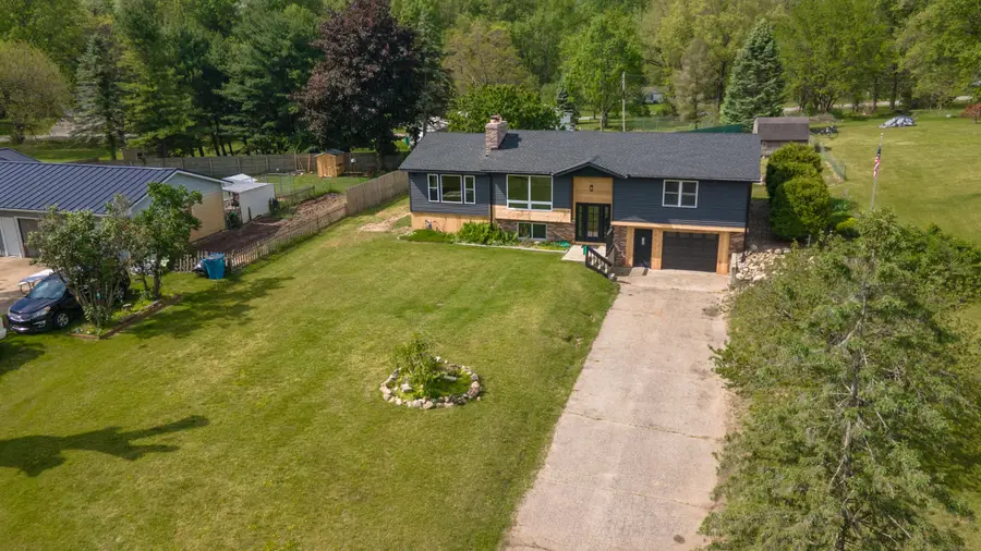 11300 Elizabeth Drive, Fabius, MI 49093 - #2