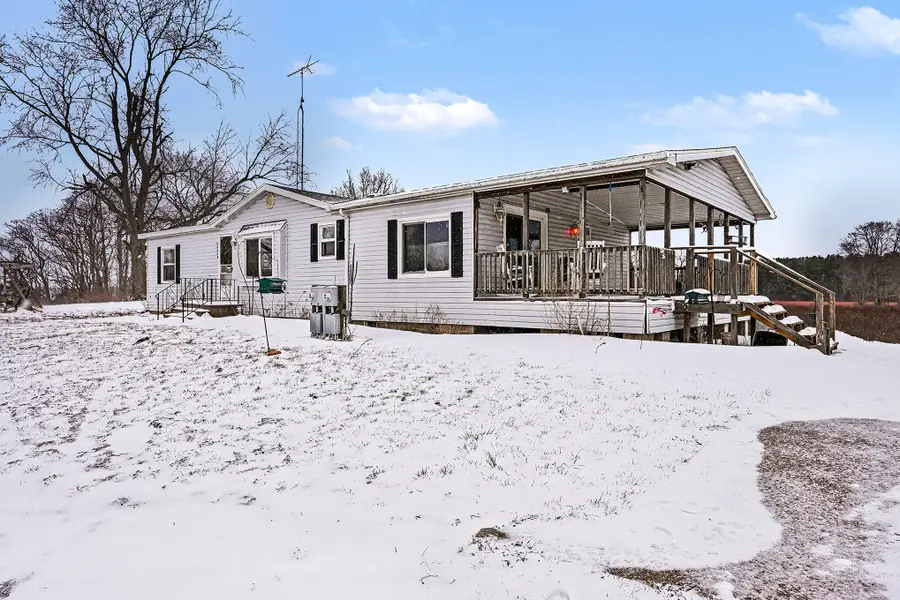 68854 34th Avenue, Covert, MI 49043 - #3