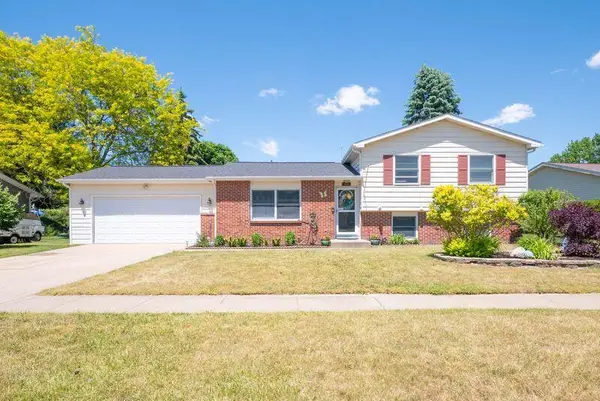 1804 Woodland Drive, Portage, MI 49024