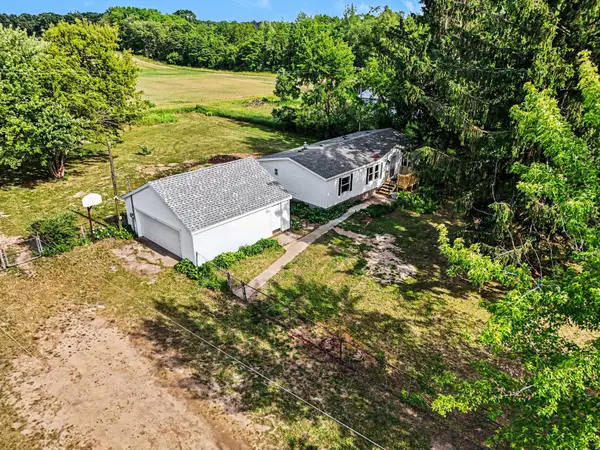 12057 M-40, Gobles, MI 49055