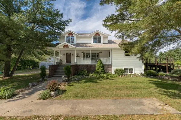 361 4th Street, Plainwell, MI 49080