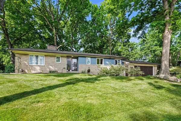 5236 Ridgebrook Drive, Portage, MI 49002