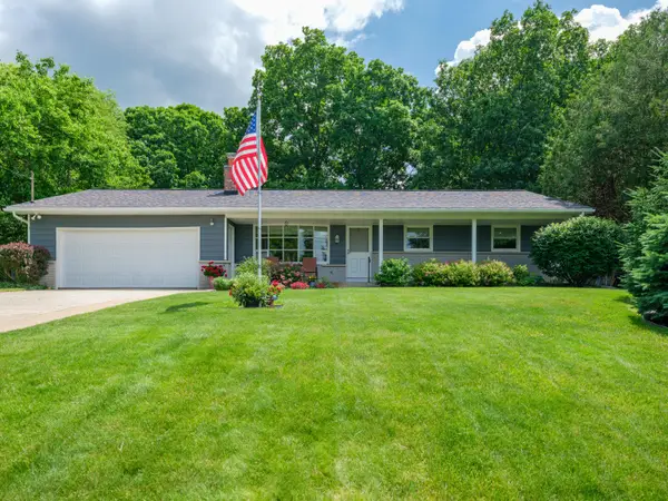 5482 Lindenwood Street, Kalamazoo, MI 49004