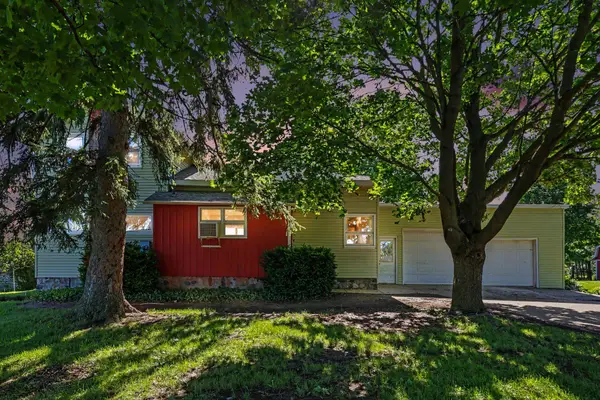 6923 Young Road, Bellevue, MI 49021