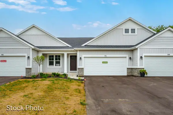 1593 N Village Circle, Kalamazoo, MI 49009