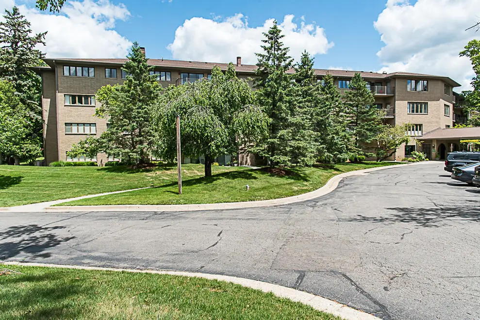 4040 Greenleaf Circle Unit: 408, Kalamazoo, MI 49008 - #1