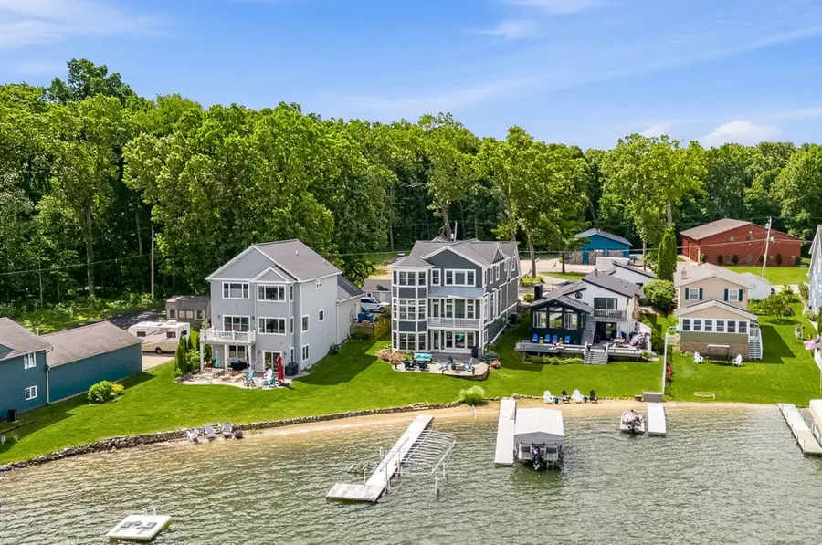 1573 S Crooked Lake Drive, Kalamazoo, MI 49009 - #2