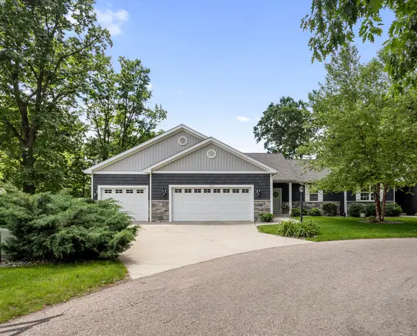 2213 Hunters Pond, Kalamazoo, MI Yes