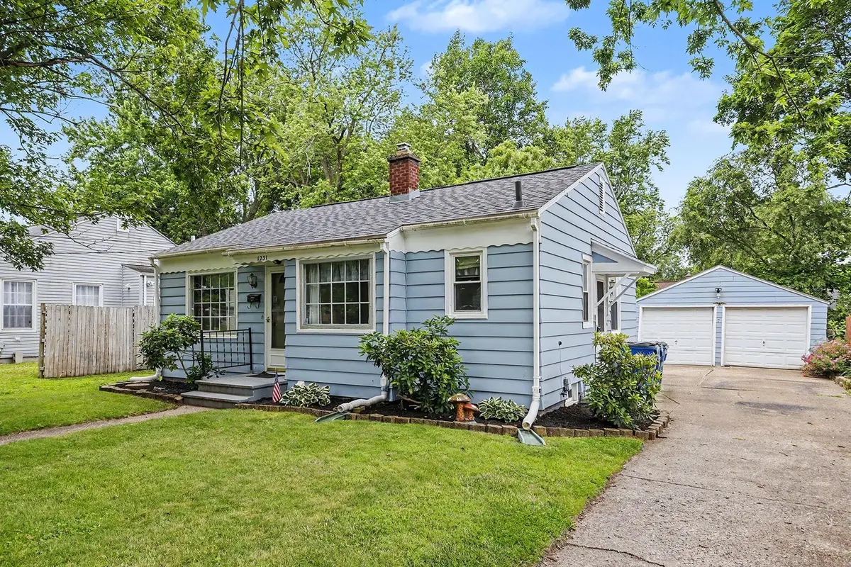 1231 Bronx Avenue, Kalamazoo, MI 49048 - #1