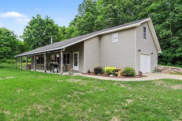 21641 Pine Lake Road, BattleCreek, MI 49014