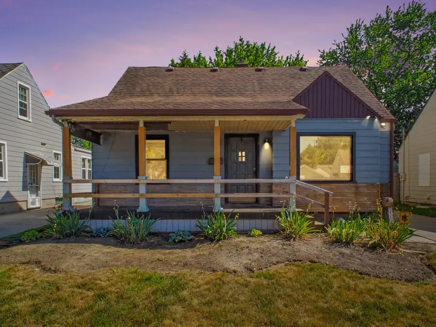 623 Clinton Street, Flint, MI 48507 - #2