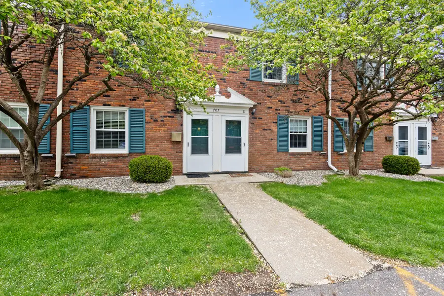 707 Garland Circle Unit: A, Kalamazoo, MI 49008 - #2