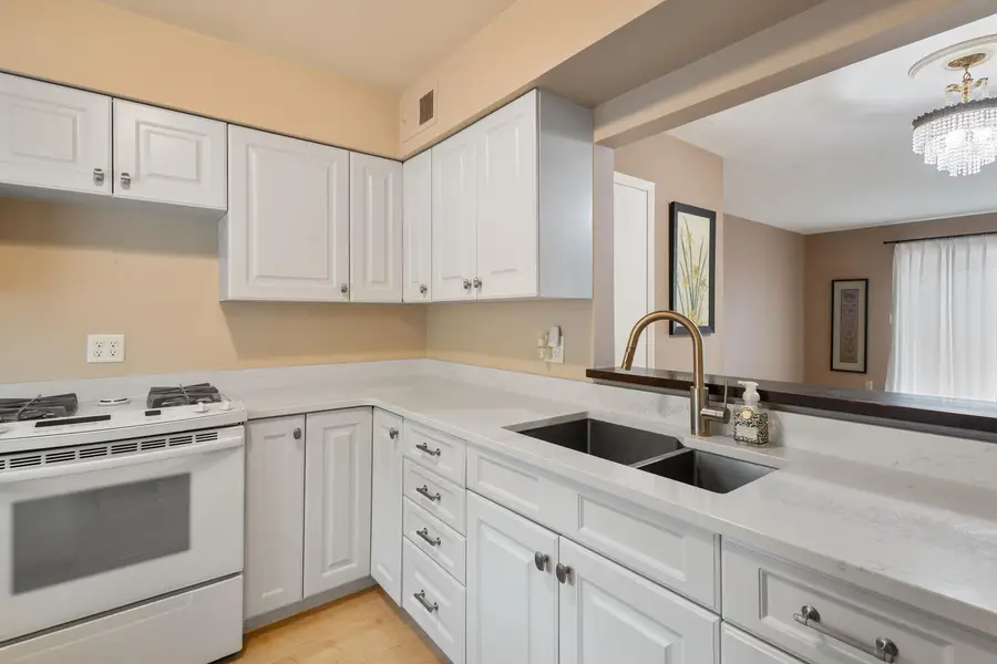 707 Garland Circle Unit: A, Kalamazoo, MI 49008 - #3