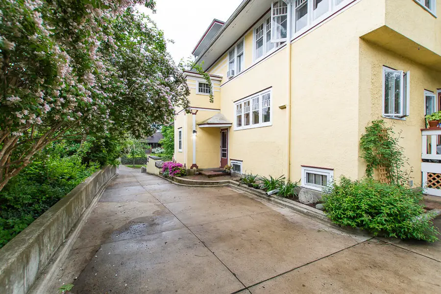 119 Prairie Avenue, Kalamazoo, MI 49006 - #3