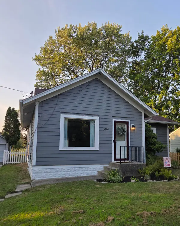 304 Oakhurst Avenue, Kalamazoo, MI 49001