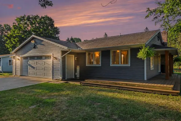 9990 N 16th Street, Plainwell, MI 49080