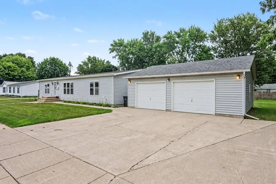511 N Erie Street, Three Rivers, MI 49093 - #3