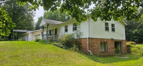 31002 60th Street, Bangor, MI 49013