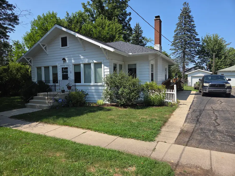 111 Cedar Street, Paw Paw, MI 49079 - #3